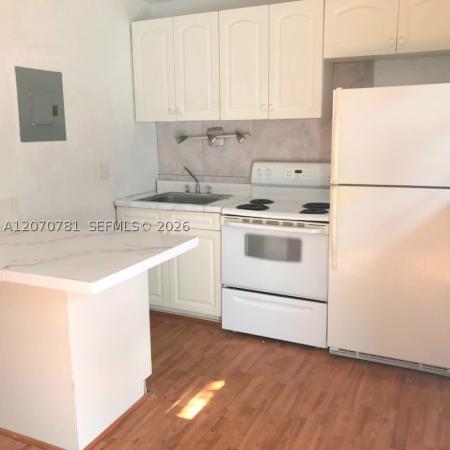 Riverside Villas, 712 SW 14th Ave #3, Fort Lauderdale, Florida 33312, image 2