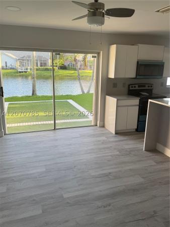 Wedgewood Cove, 13950 Oak Ridge Dr, Davie, Florida 33325, image 2