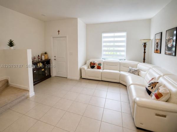 18324 SW 148th Rd, Unincorporated Dade County, Florida 33187, image 2