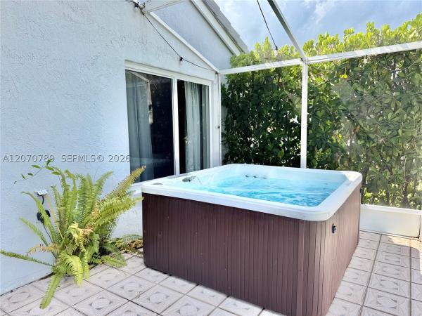 The Island At Spring Valley, 415 NW 165th Ave, Pembroke Pines, Florida 33028, image 3