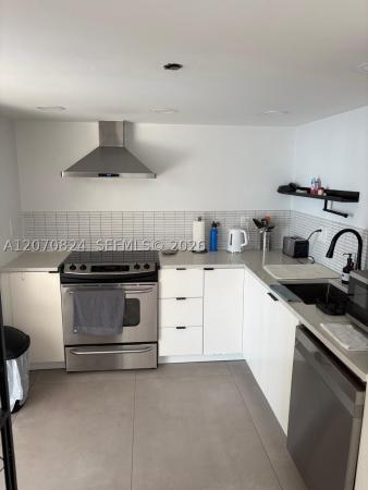 Fairview House, 17600 N Bay Rd #N403, Sunny Isles Beach, Florida 33160, image 2