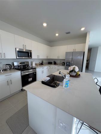 2409 SE 28th St, Homestead, Florida 33035, image 1