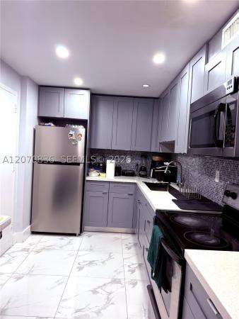 Bayview Palms, 1800 Sans Souci Blvd #336, North Miami, Florida 33181, image 1