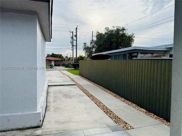 1221 SW 76th Ct, Unincorporated Dade County, Florida 33144, image 2