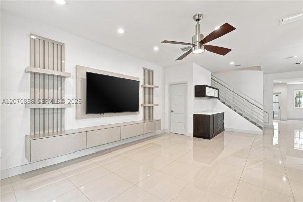 Las Playas, 3237 NE 5th St, Pompano Beach, Florida 33062, image 2