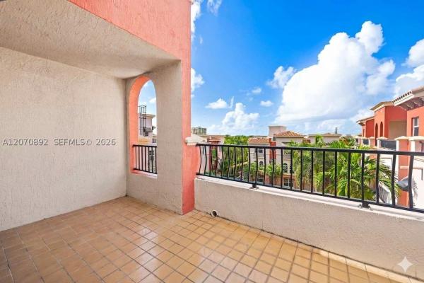Villa Medici, 1033 NE 17th Way #1202, Fort Lauderdale, Florida 33304, image 2