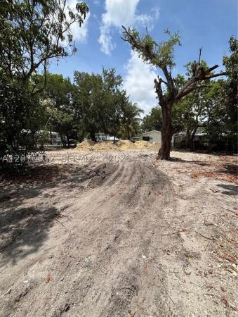 Dixie Highway, 301 NE 58th St, Miami, Florida 33137, image 1