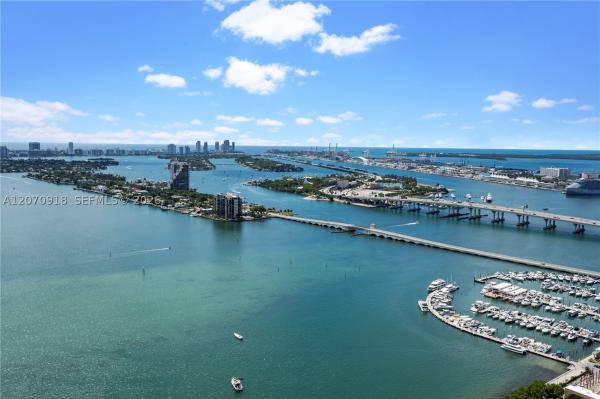 Quantum On The Bay, 1900 N Bayshore Dr #4302, Miami, Florida 33132, image 1