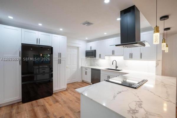 South Corals, 3468 NE 17th Ave #2, Oakland Park, Florida 33334, image 3