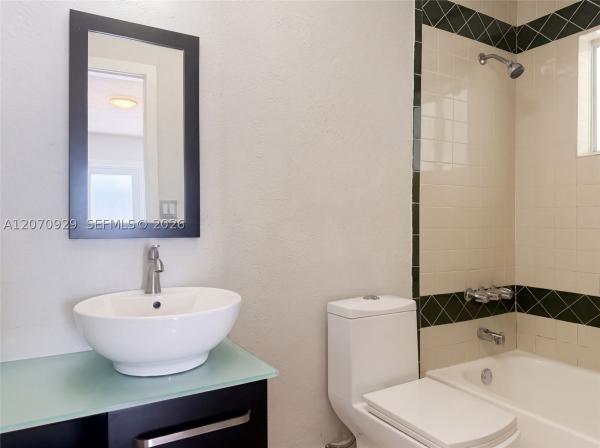 6200 SW 109th Ave, Unincorporated Dade County, Florida 33173, image 2