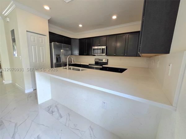 Bonterra, 9267 W 34th Ct, Hialeah, Florida 33018, image 1