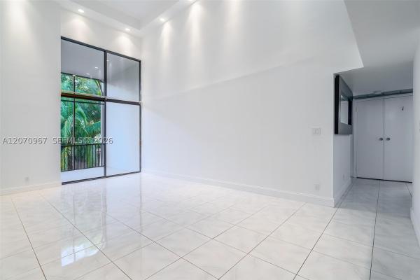 Coronado Tower 3, 20347 W Country Club Dr #TH-15, Aventura, Florida 33180, image 3