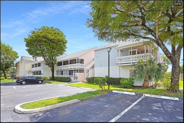 10521 Mahogany Key Cir #207, Unincorporated Dade County, Florida 33196, image 3