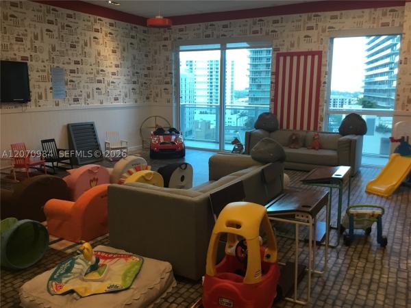 The Bond On Brickell, 1080 Brickell Ave #1500, Miami, Florida 33131, image 2