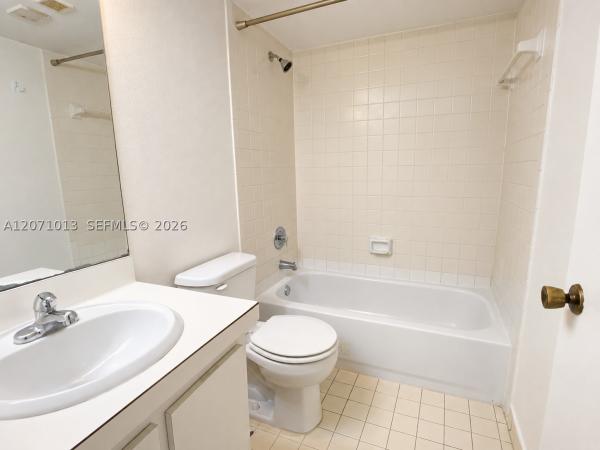Presidential Golfview, 1820 N Congress Ave #305, West Palm Beach, Florida 33401, image 2