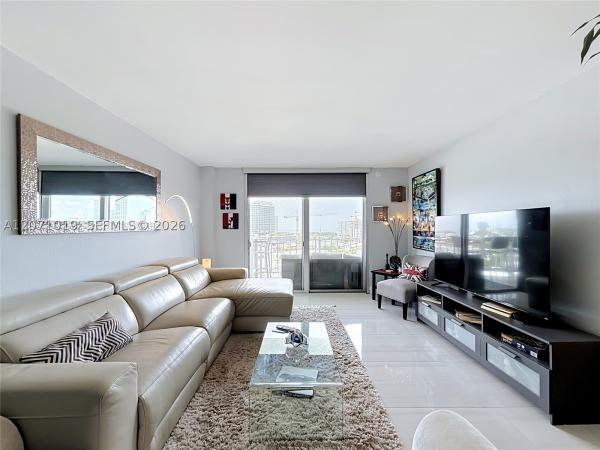 Stanton House, 6900 Bay Dr #11G, Miami Beach, Florida 33141, image 2