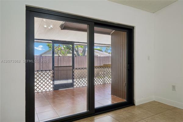 5302 SW 138th Pl, Unincorporated Dade County, Florida 33175, image 2