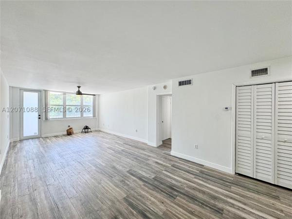 James Central Towers, 245 18th St #301, Miami Beach, Florida 33139, image 2