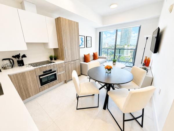 239 SW 9th St #1504, Miami, Florida 33130, image 3