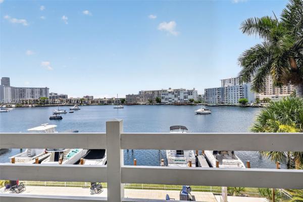 Linda Vista, 2100 Diana Dr #310, Hallandale Beach, Florida 33009, image 1