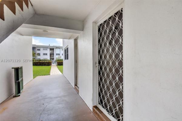 Boca Teeca, 5501 NW 2nd Ave #1060, Boca Raton, Florida 33487, image 3