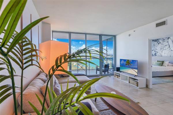 Blue On The Bay, 601 NE 36th St #1106, Miami, Florida 33137, image 3