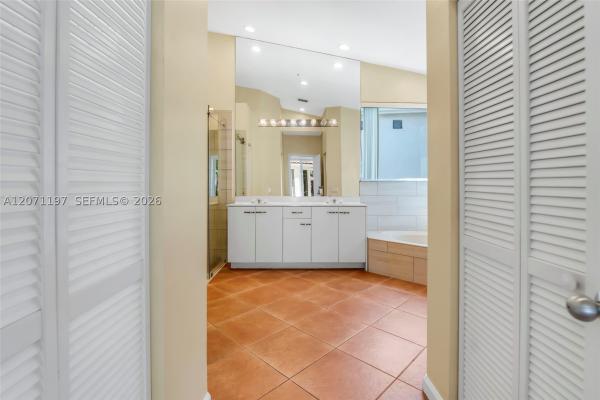 Bel Aire, 1051 W Bel Aire Dr W, Pembroke Pines, Florida 33027, image 1