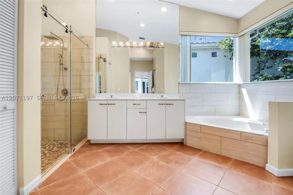 Bel Aire, 1051 W Bel Aire Dr W, Pembroke Pines, Florida 33027, image 3