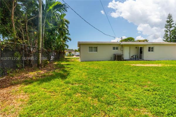 10825 SW 221st St, Unincorporated Dade County, Florida 33170, image 2