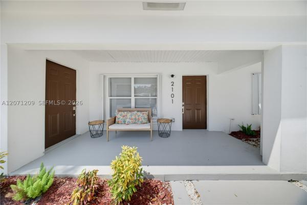 2101 NW 93rd Ter, Unincorporated Dade County, Florida 33147, image 1