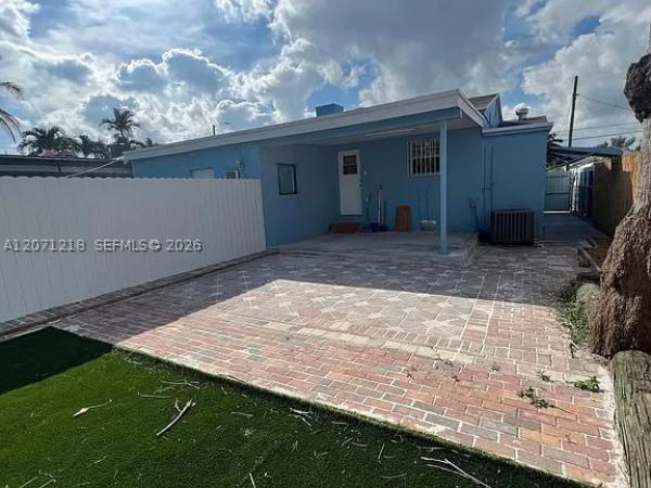 Silver Bluff Gardens, 2645 SW 33rd Ave, Miami, Florida 33133, image 3