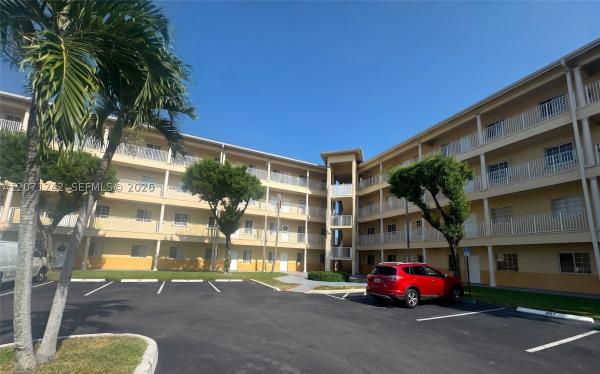 San Marco Villas, 6940 NW 179th St #404-7, Hialeah, Florida 33015, image 3