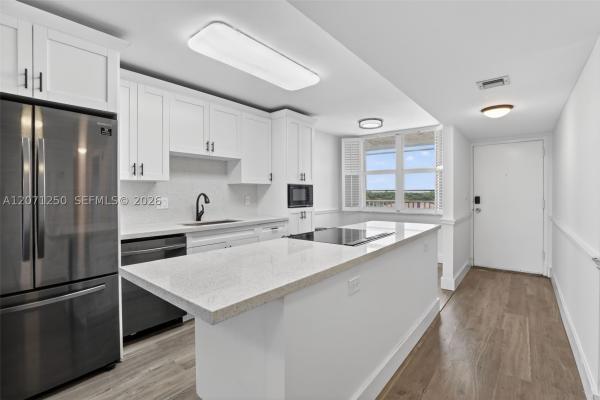 Coronado At Jacaranda, 250 Jacaranda Dr #703, Plantation, Florida 33324, image 3