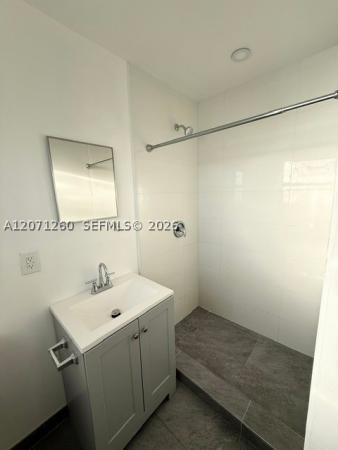 Hallandale Park, 401 SE 10th St #REAR, Hallandale Beach, Florida 33009, image 1