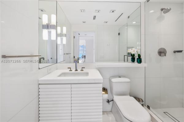 North Carillon Beach, 6899 Collins Ave #2208, Miami Beach, Florida 33141, image 2