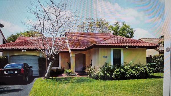 7142 SW 103rd Court Cir, Unincorporated Dade County, Florida 33173, image 1