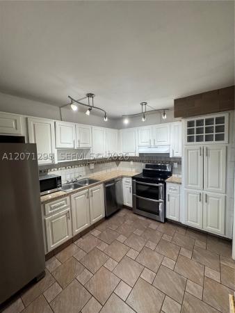 Racquet Club At Bonaventure, 215 Lakeview Dr #105, Weston, Florida 33326, image 2