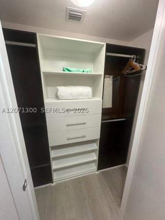 Icon Brickell Tower 3, 485 Brickell Ave #1908, Miami, Florida 33131, image 1
