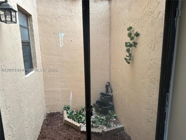 6991 NW 169th Ter, Miami Lakes, Florida 33015, image 2