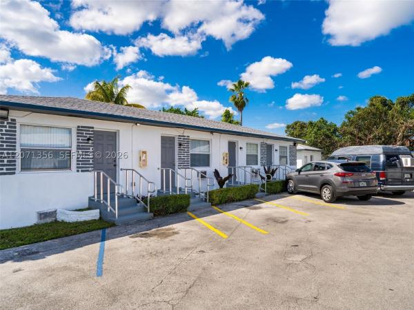 1239 NE 110th St, Unincorporated Dade County, Florida 33161, image 1
