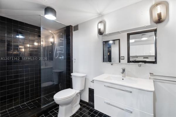 Roney Palace, 2301 Collins Ave #931, Miami Beach, Florida 33139, image 2