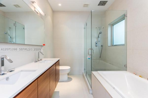 Di Lido Island, 455 E Dilido Dr, Miami Beach, Florida 33139, image 2