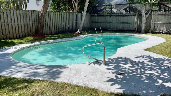 Fort Lauderdale No HOA, 820 SE 12th St #1-2, Fort Lauderdale, Florida 33316, image 3
