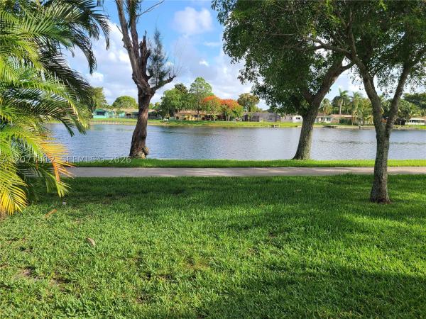 Cedarwoods At Pembroke Lakes, 10520 Buttonwood Ave, Pembroke Pines, Florida 33026, image 3