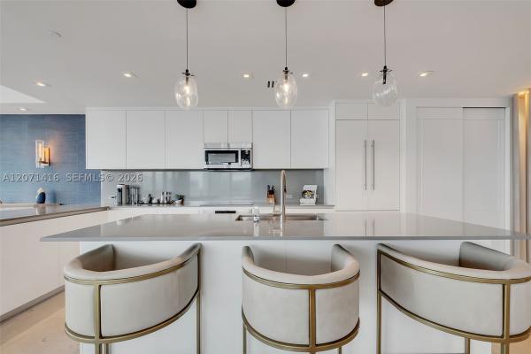 Reach Brickell City Centre, 68 SE 6th St #3911, Miami, Florida 33131, image 1