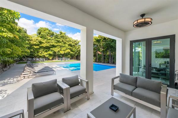 6529 SW 30th St, Unincorporated Dade County, Florida 33155, image 2