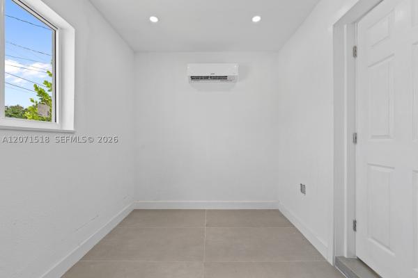 Kenwood, 1849 NW 16th St #1, Miami, Florida 33125, image 2