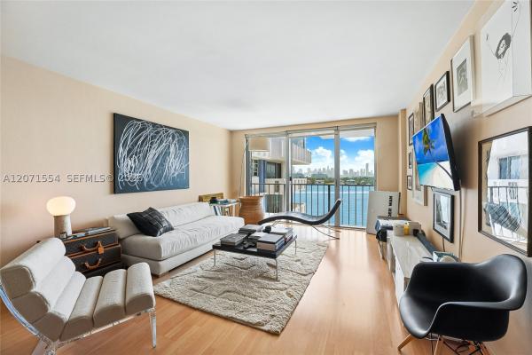 South Bay Club, 800 West Ave #917, Miami Beach, Florida 33139, image 2