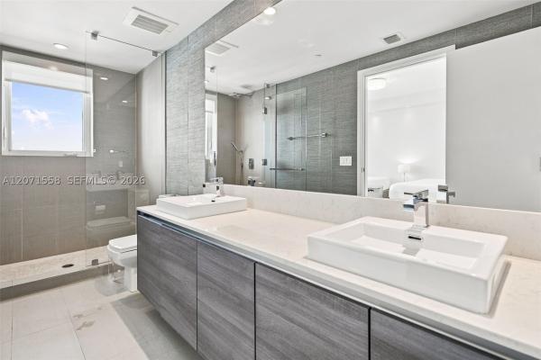The Bond On Brickell, 1080 Brickell Ave #3800, Miami, Florida 33131, image 2