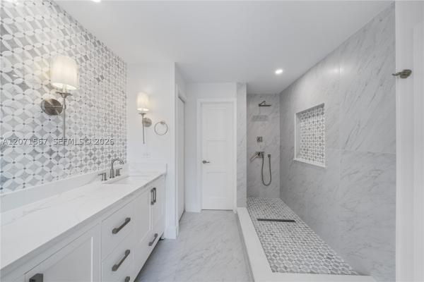 Hunters Pointe, 1855 Hidden Trail Ln, Weston, Florida 33327, image 3
